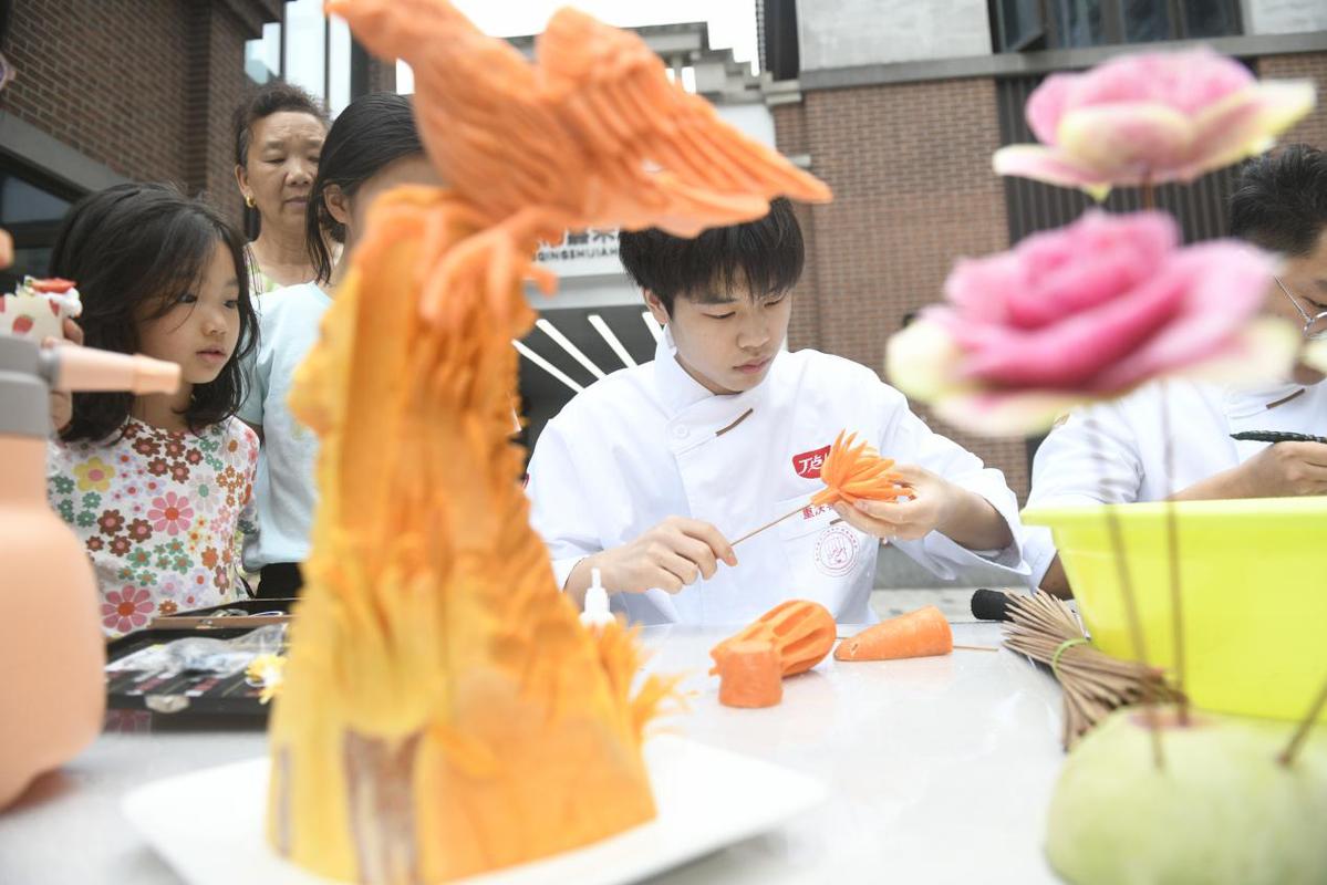 火锅中国麻辣万里中外青少年中厨西做厨艺线上大分享沙磁巷专场活动在渝举行(图7)