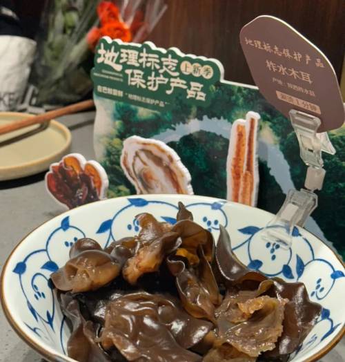 巴奴、熊喵来了等猛推！2024火锅食材还能怎么卷？(图1)