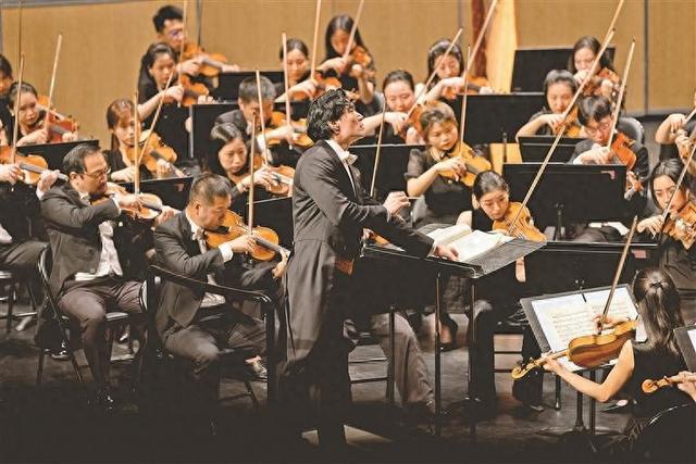 五度谢幕两度返场川交深交共奏夏日“火锅交响”(图1)