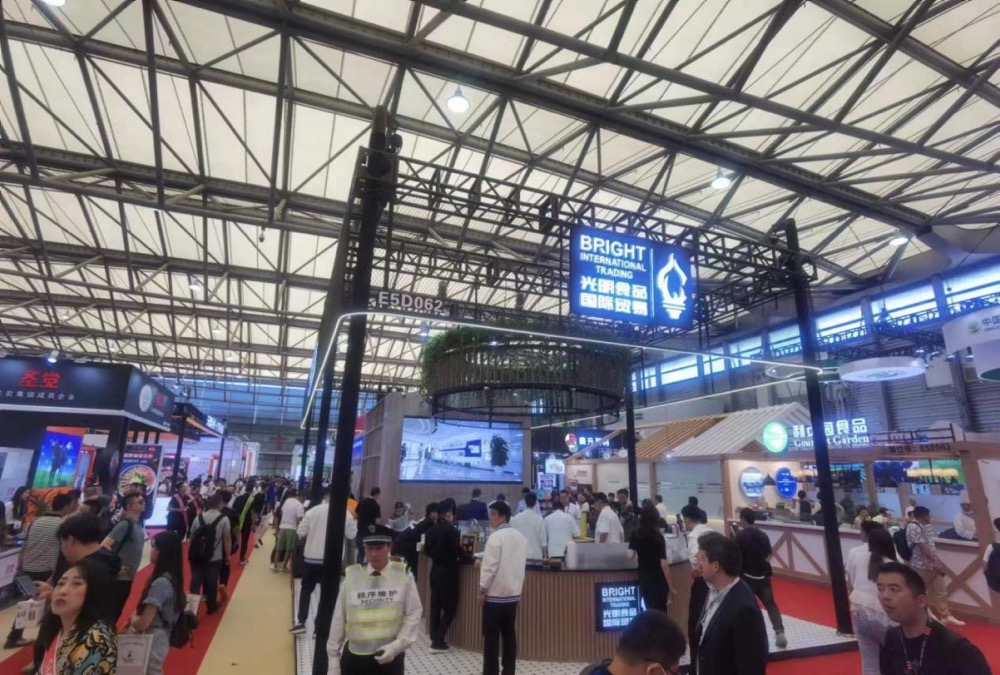 2024SIAL西雅展圆满落幕光明国贸、卡曼食品、大吃兄等精彩呈现(图1)
