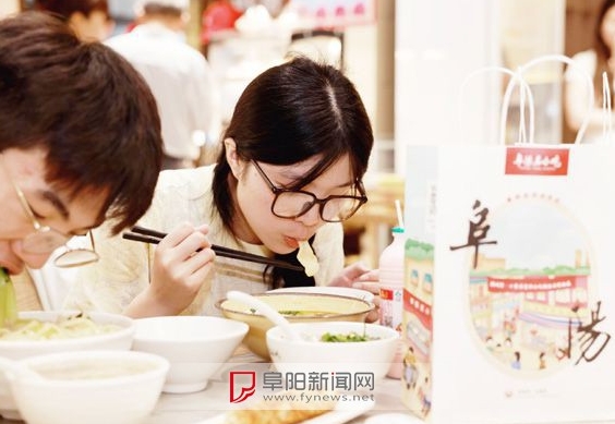 50名学子共赴“美食之旅”(图1)