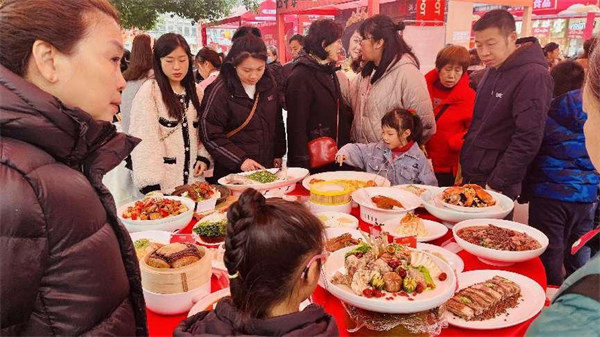 4天42万人次2024重庆火锅年欢节启动活动落幕(图4)