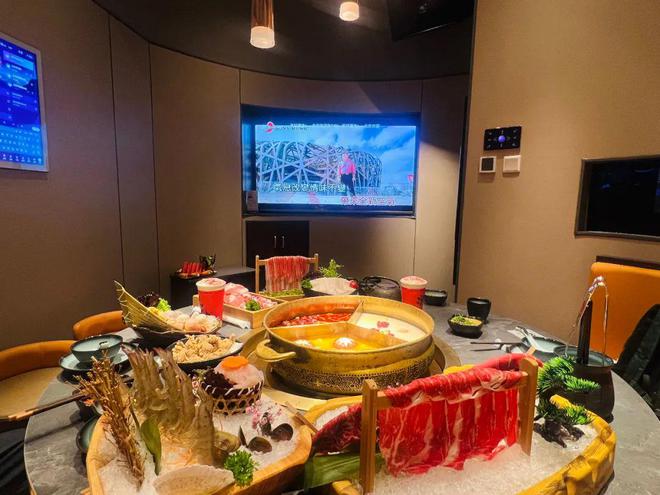 湊凑跨界KTV？推出“火锅+茶憩+欢唱”新模式店能成吗？(图4)