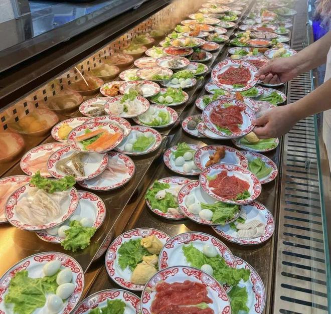 一批“鲜切”牛肉火锅品牌火了！牛肉火锅的第二波浪潮要来了？(图7)