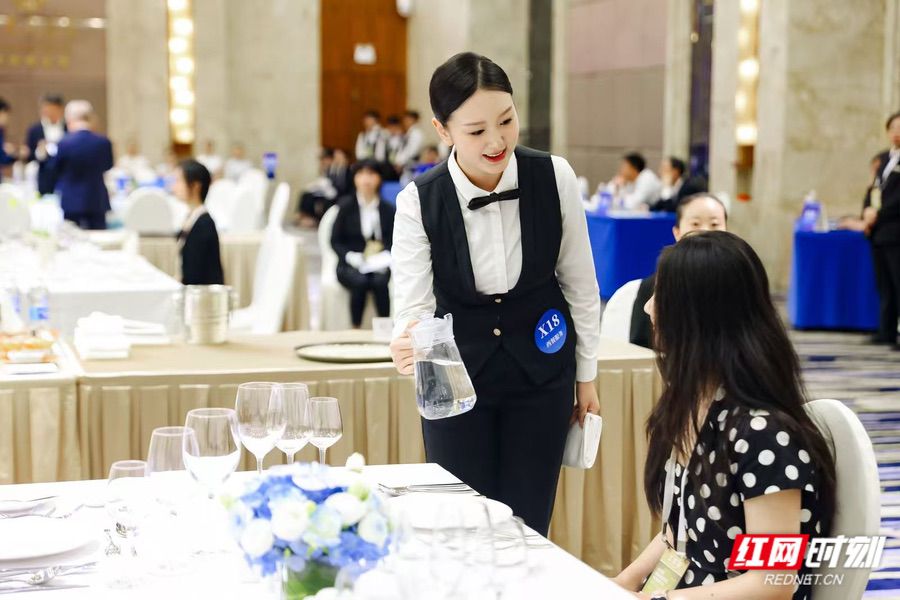 “酒店湘军”练好服务内功湖南旅游饭店业比拼5大技能(图1)