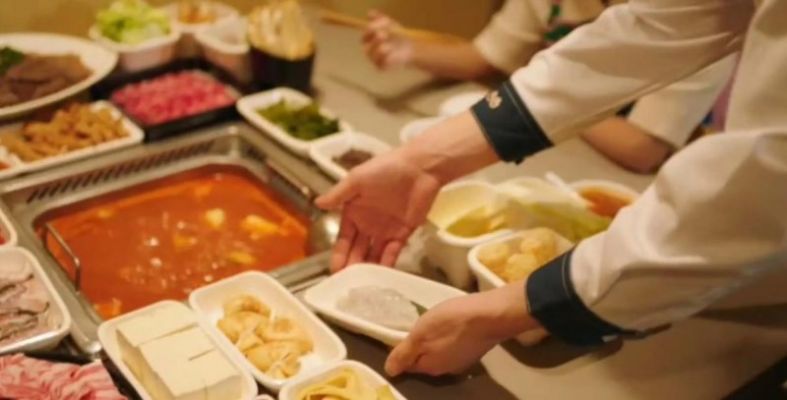 “双11”带火餐企线上渠道海底捞旗舰店已售出超200万包捞派虾滑(图4)