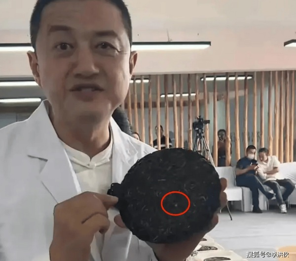 李亚鹏自创白酒品牌销量惨淡5亿种茶8亿造车20亿搞火锅全无下文(图10)