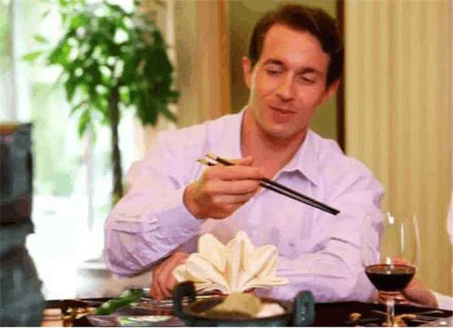 外国人吃了中餐怎么评价他们的西餐？感觉中餐“惹事”了(图6)