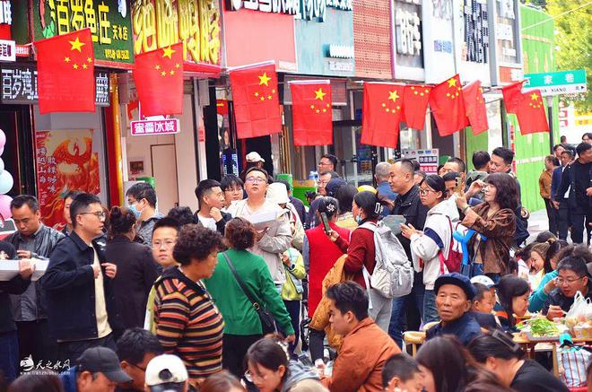 【天之水微语】回顾2024：天水麻辣烫带火一座城！(图4)