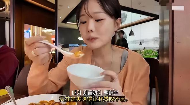 彻底刷新认知！老外免签来华吃了中国大餐回国咽不下白人饭了(图9)