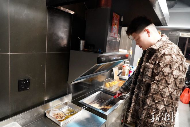 湘潭小伙罗之鹏创业记：从打工人到网红店主(图1)
