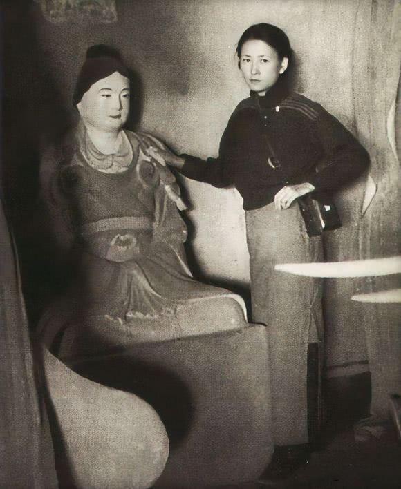 1920年林徽因和父亲的合影在伦敦寓所里吃西餐颜值太高了(图2)