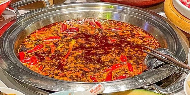 西贝开出首家火锅店；蜜雪冰城上市；霸王茶姬开子品牌；胖东来进军郑州周报(图9)
