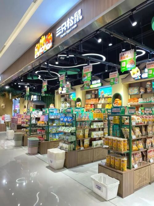 跨界咖啡的三只松鼠想当“零食界小米”(图6)