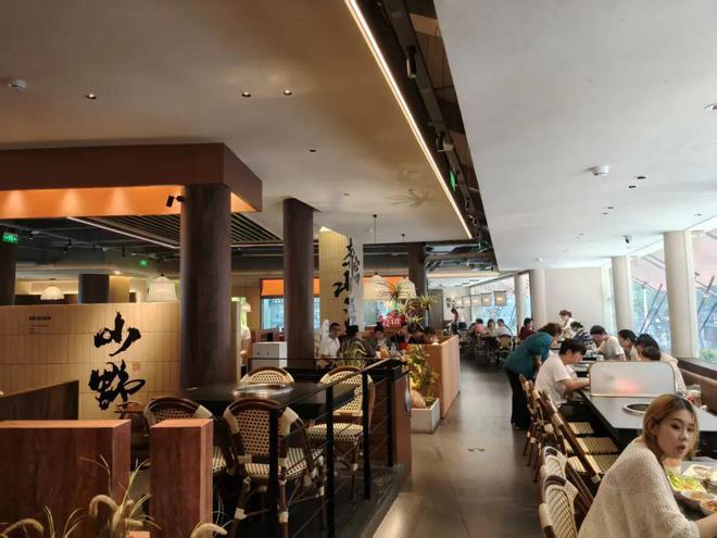 从孤儿到火锅女王：25年坚守平价基因开店466家干成江西第一(图4)