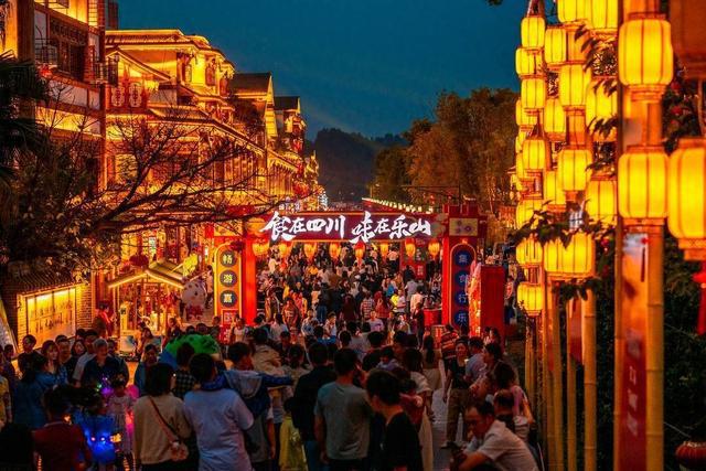 从乐山出发寻味中国餐饮界的“乐山军团”(图1)
