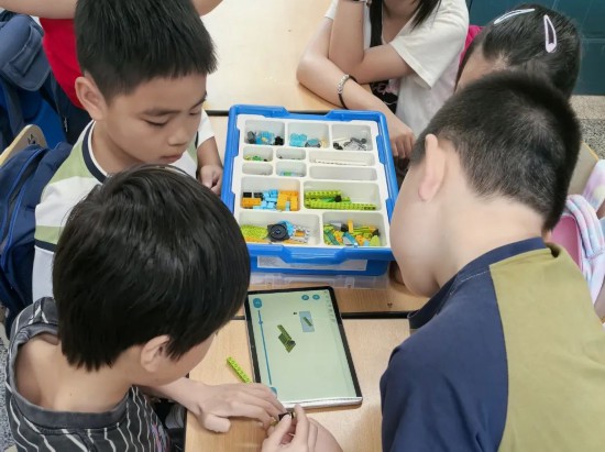 2025年上海市小学生爱心暑托班已正式正式开班(图7)